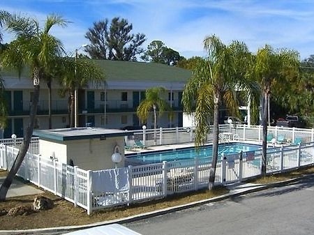 Oyo Hotel New Port Richey Gulf Beach Us 19 Экстерьер фото